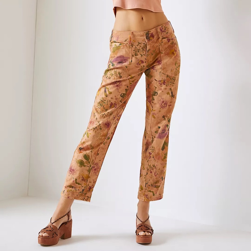 Anthropologie Pilcro The Wanderer Floral Pants